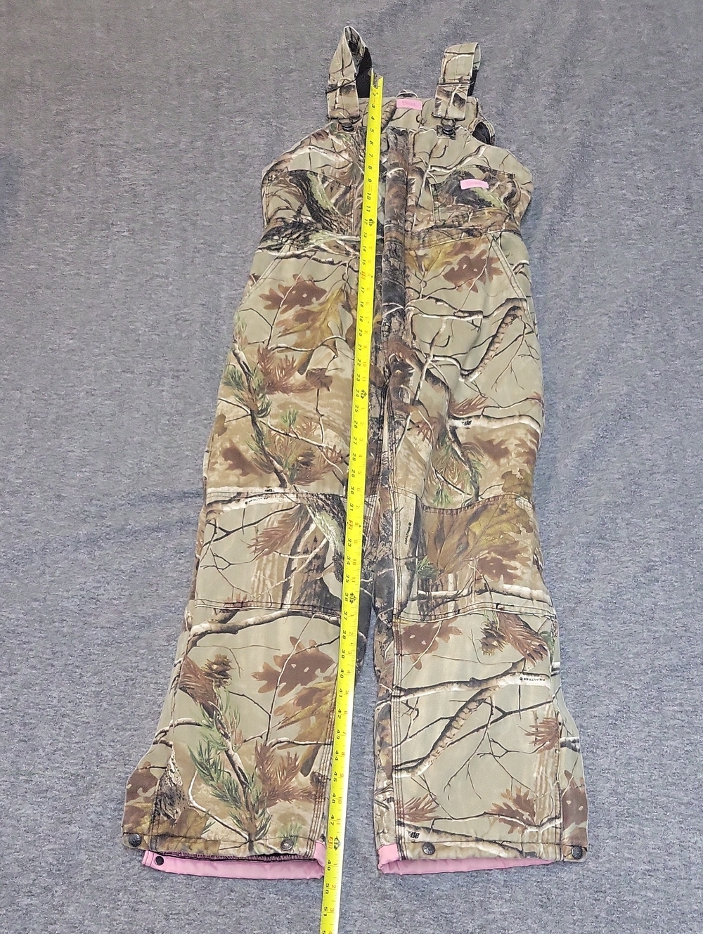 Berne Insulated Camo Bibs Ladies Size 6-8 ~ Short Inseam 26"~ Side Zip Legs - Picture 6 of 15